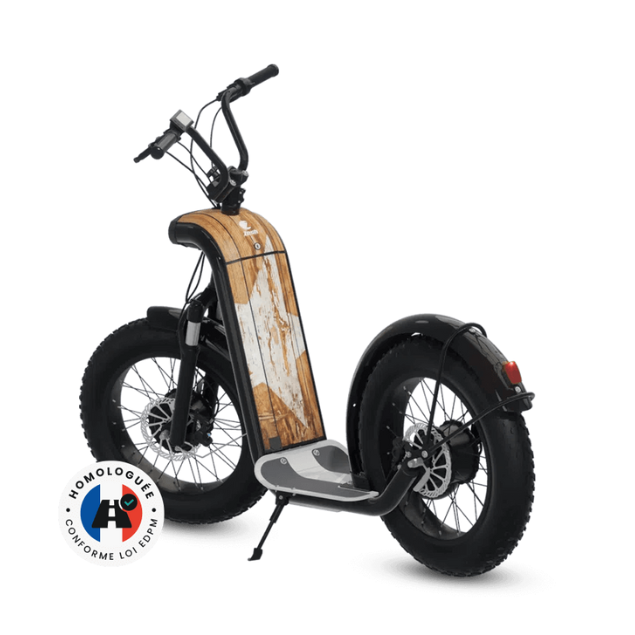 La Morbi Treck, une trottinette tout-terrain conçue pour les paysages bretons : plage, forêt, sentier ou bitume.